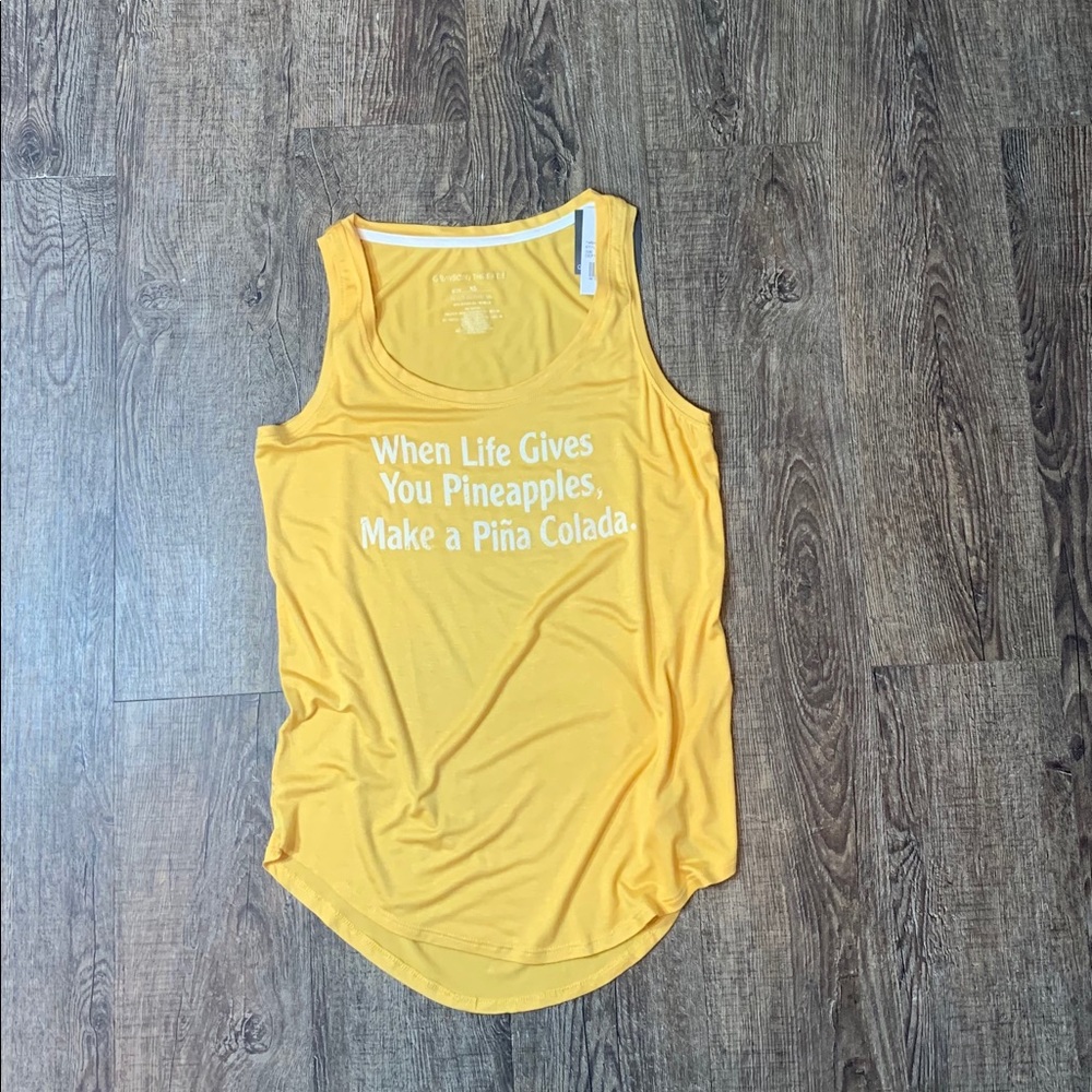NWT Graphic Tank When Life Gives You Pineapples